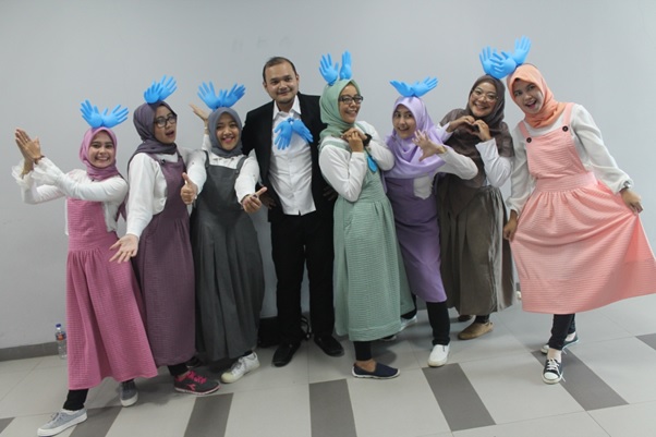 Peserta Hand Hygiene Dance Competition pada Milad pertama RSIA Bunda Aisyah